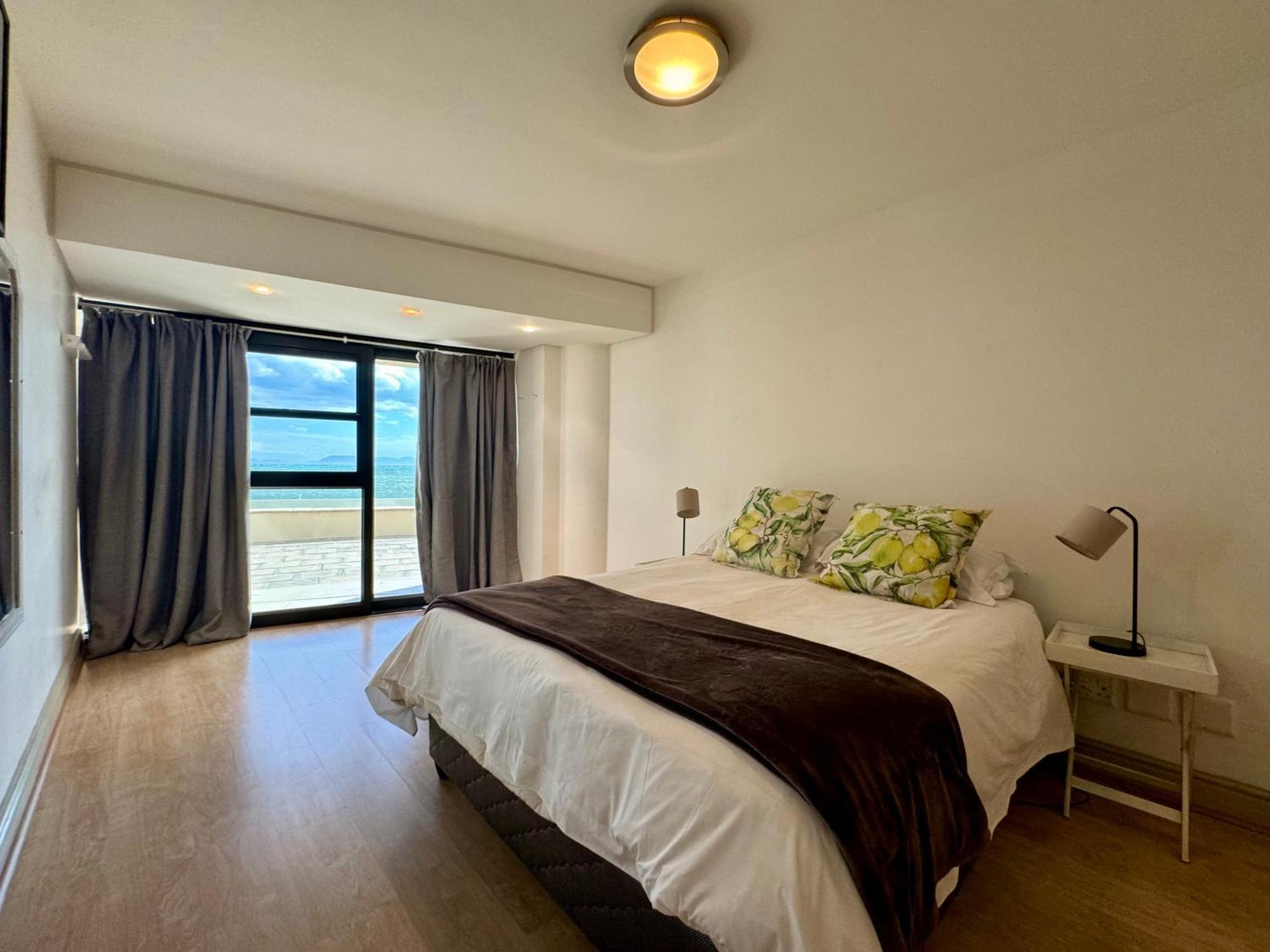 Loddey'S Self Catering Apartments - By Beach Collection Strand Kültér fotó